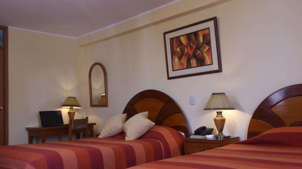 Copacabana Hotel Tacna Exterior photo