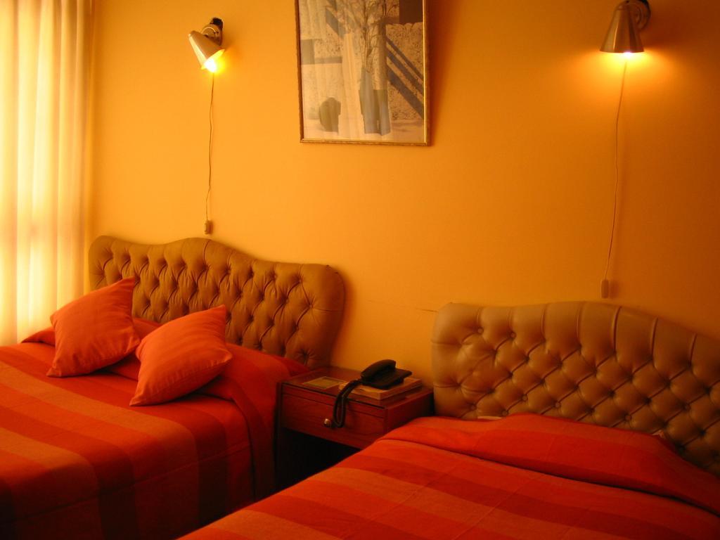 Copacabana Hotel Tacna Exterior photo